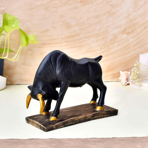 Black & Gold Bull Statue – Antique Geometric Animal Figurine for Home, Office & Desk Décor